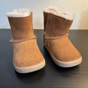 UGG Keelan Toddler Chestnut Boots - size 2/3